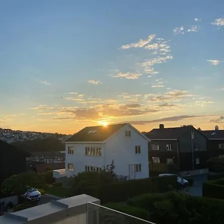 Βίλα Ons Large Villa, Walking Distance To Town *